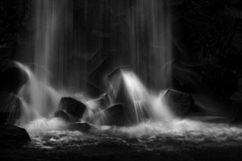 2ème prix monochrome - Costosèque Marie José - Cascade